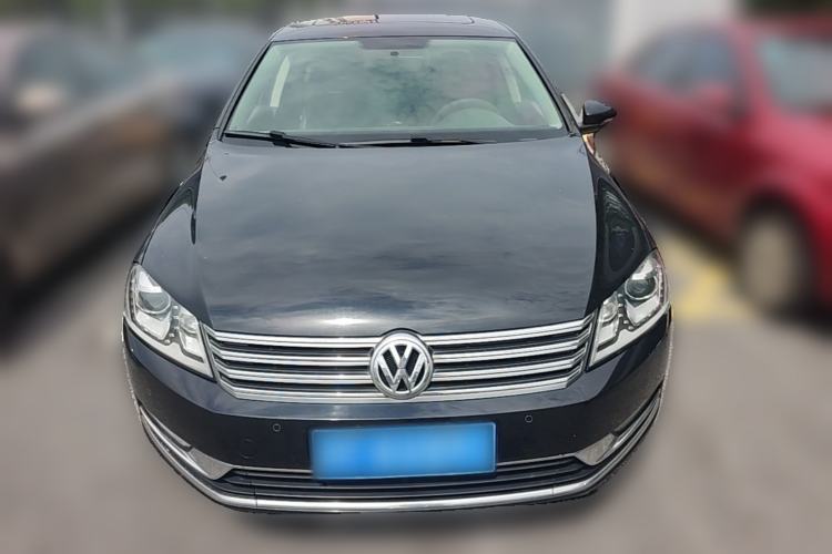 Used Volkswagen Magotan 2013 1.8TSI Luxury Model Exterior 1
