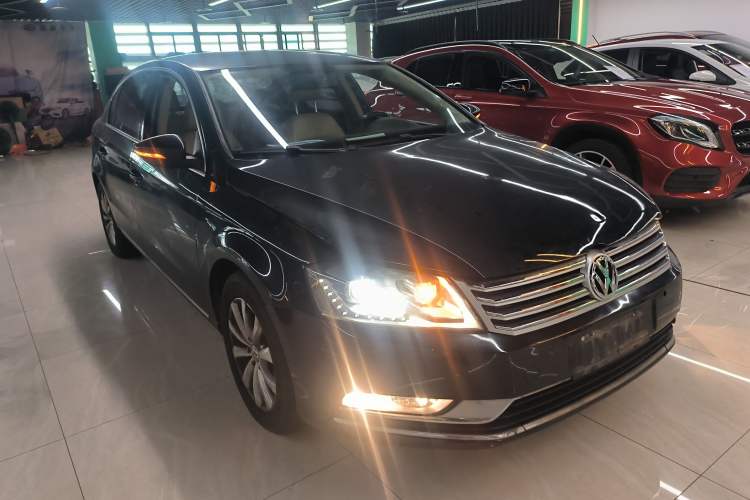 Used Volkswagen Magotan 2013 1.8TSI Luxury Model Exterior 1