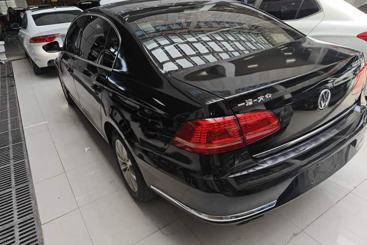 Used Volkswagen Magotan 2013 1.8TSI Luxury Model Exterior 2