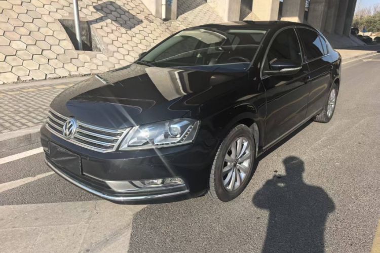 Used Volkswagen Magotan 2013 2.0 TSI Luxury Model Exterior 2