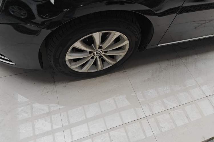 Used Volkswagen Magotan 2013 1.8TSI Luxury Model Exterior 4