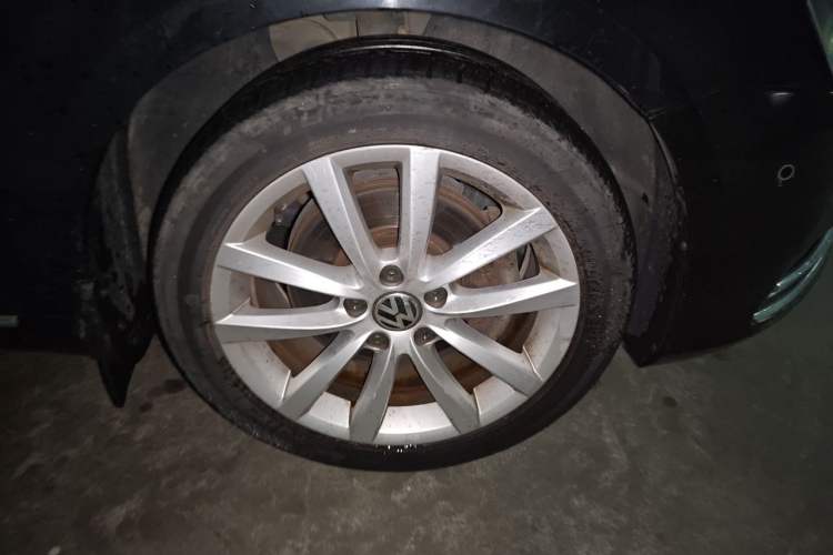 Used Volkswagen Magotan 2013 1.8TSI Prestige Model Exterior 7
