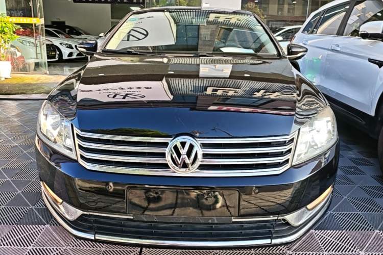 Used Volkswagen Magotan 2013 1.8TSI Premier Model Front