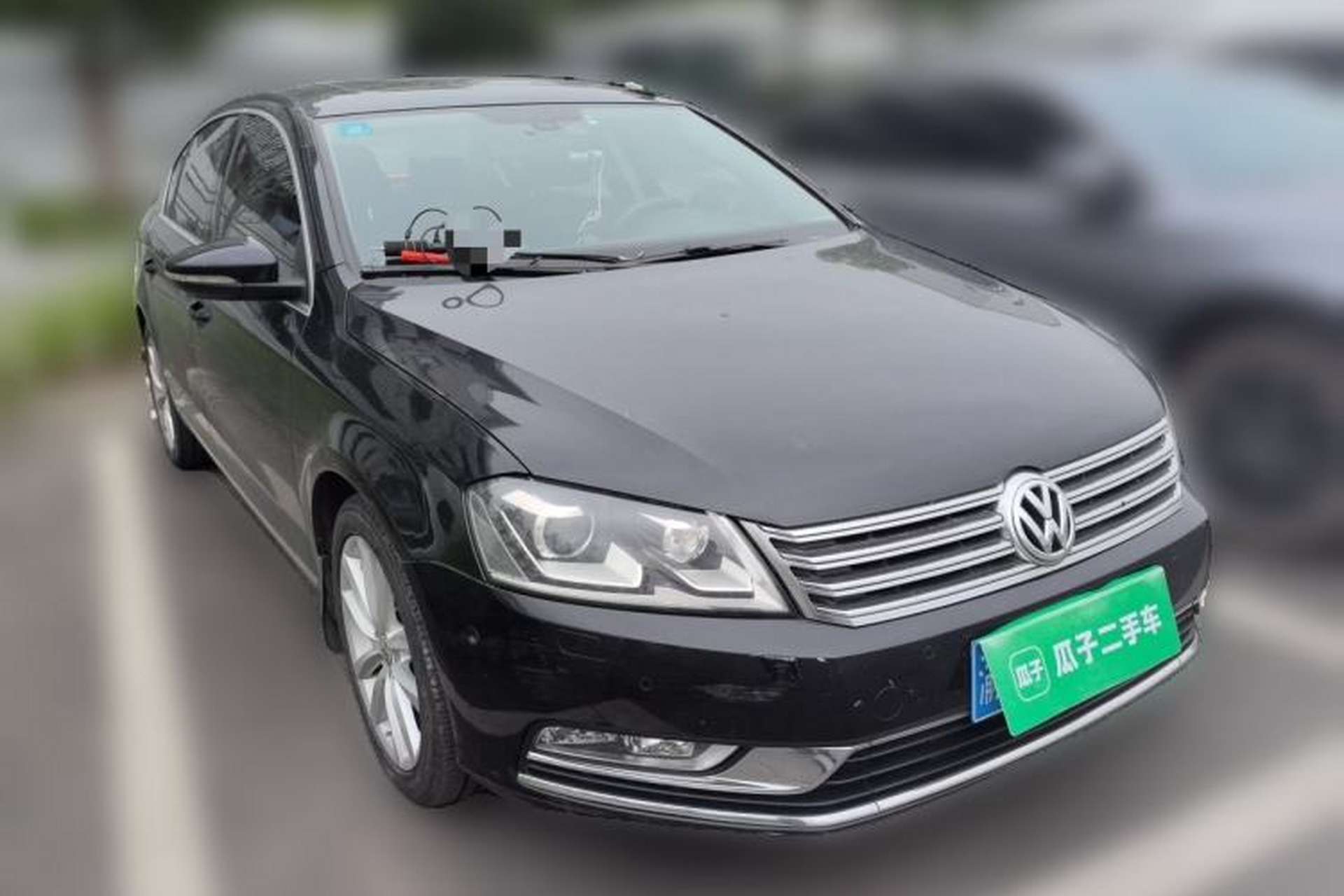 Used Volkswagen Magotan 2013 2.0 TSI Prestige Model Front Right 45 Deg