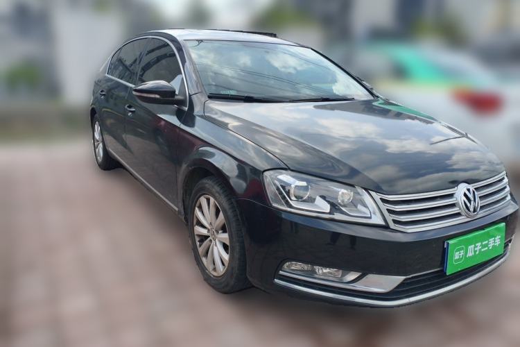 Used Volkswagen Magotan 2013 1.8TSI Luxury Model Front Right 45 Deg