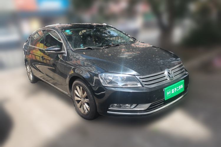 Used Volkswagen Magotan 2013 1.8TSI Premier Model Front Right 45 Deg