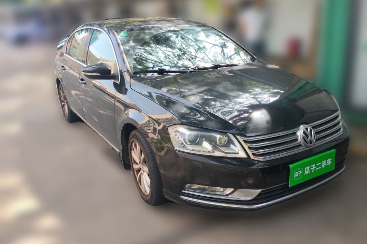 Used Volkswagen Magotan 2013 1.8TSI Luxury Model Front Right 45 Deg