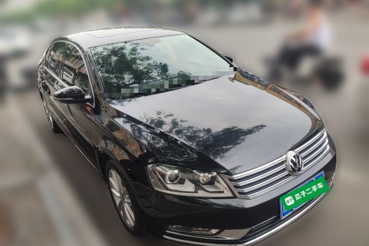 Used Volkswagen Magotan 2013 1.8TSI Prestige Model Front Right 45 Deg