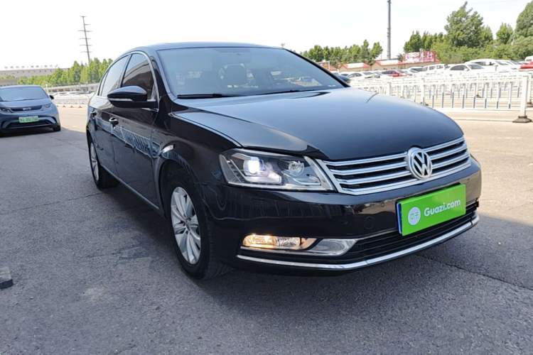 Used Volkswagen Magotan 2013 1.8TSI Luxury Model Front Right 45 Deg