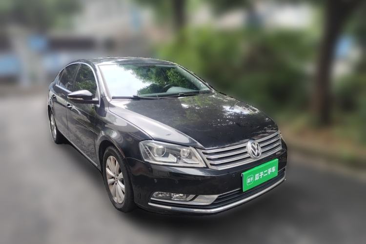 Used Volkswagen Magotan 2013 2.0 TSI Luxury Model Front Right 45 Deg