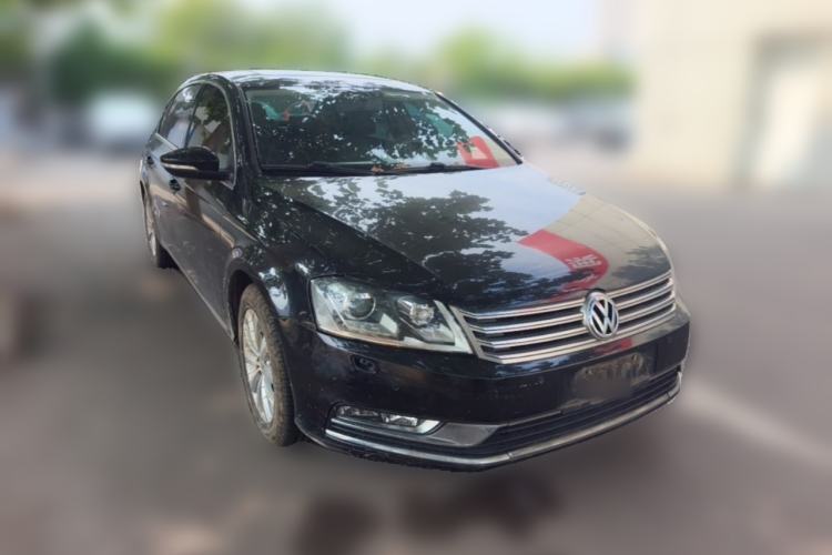 Used Volkswagen Magotan 2013 1.8TSI Premier Model Front Right 45 Deg