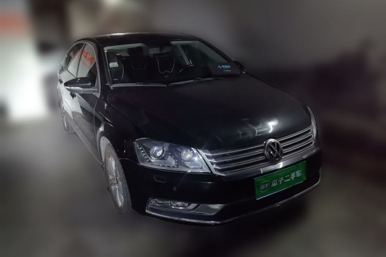 Used Volkswagen Magotan 2013 1.8TSI Premier Model Front Right 45 Deg