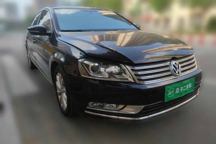 Used Volkswagen Magotan 2013 2.0 TSI Luxury Model Front Right 45 Deg