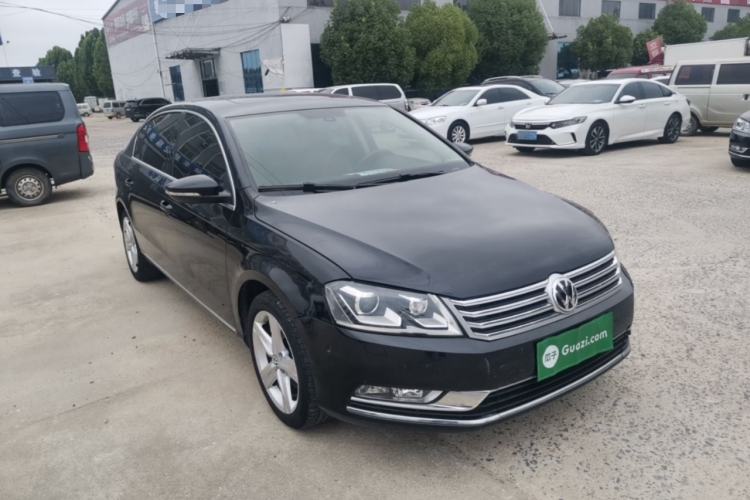 Used Volkswagen Magotan 2013 2.0 TSI Ultimate Model Front Right 45 Deg