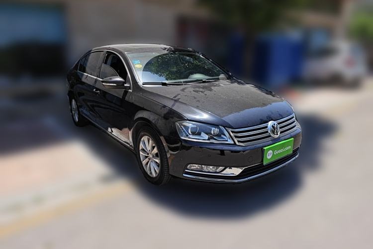 Used Volkswagen Magotan 2013 1.8TSI Luxury Model Front Right 45 Deg