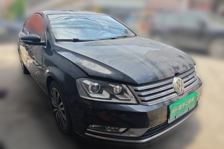 Used Volkswagen Magotan 2013 3.0 FSI Flagship Model Front Right 45 Deg
