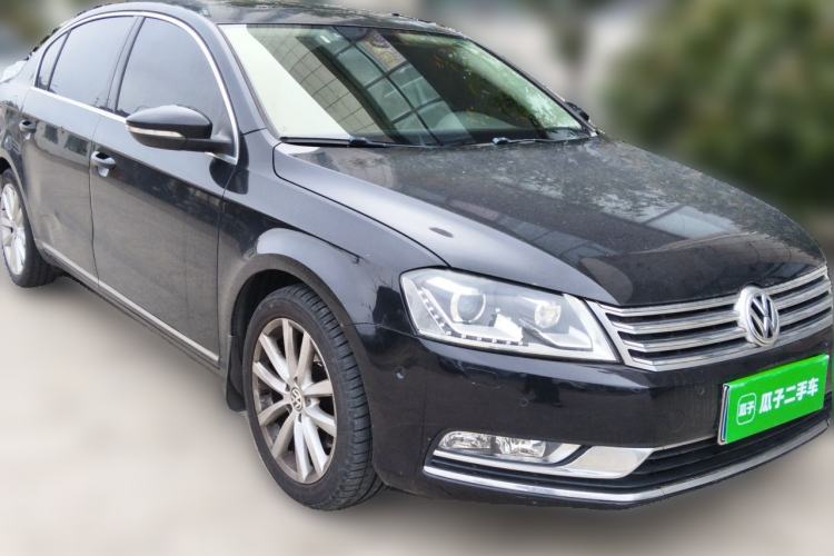 Used Volkswagen Magotan 2013 1.8TSI Prestige Model Front Right 45 Deg