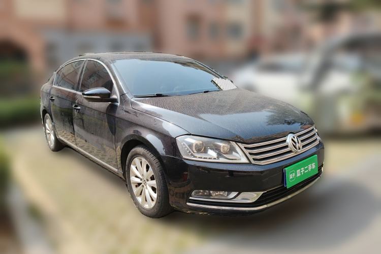 Used Volkswagen Magotan 2013 1.8TSI Premier Model Front Right 45 Deg