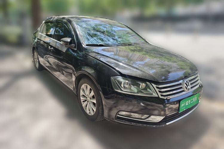 Used Volkswagen Magotan 2013 2.0 TSI Luxury Model Front Right 45 Deg