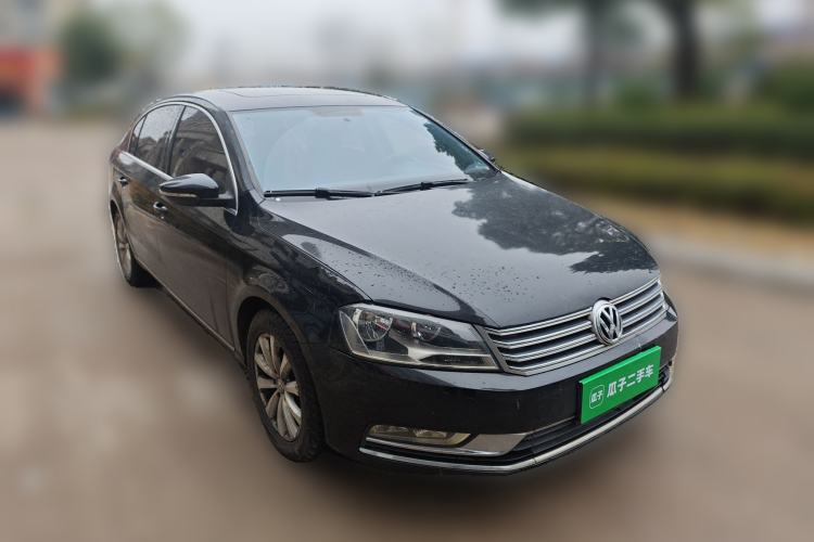 Used Volkswagen Magotan 2013 1.8TSI Premier Model Front Right 45 Deg