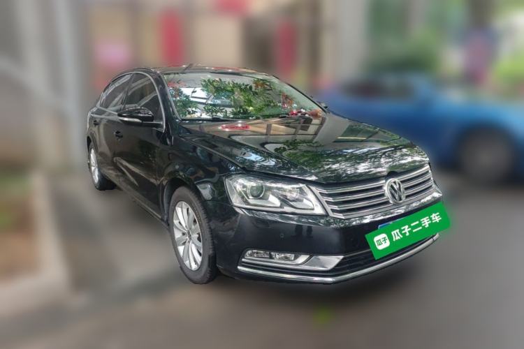 Used Volkswagen Magotan 2013 1.8TSI Luxury Model Front Right 45 Deg