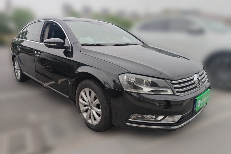 Used Volkswagen Magotan 2013 1.8TSI Premier Model Front Right 45 Deg