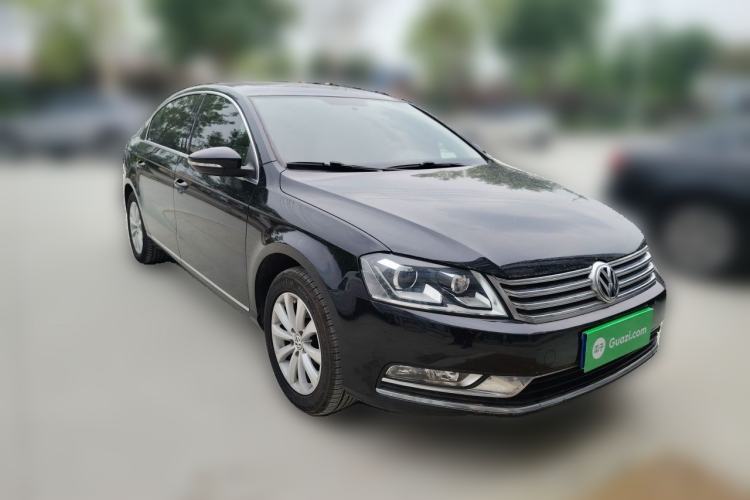 Used Volkswagen Magotan 2013 1.8TSI Premier Model Front Right 45 Deg
