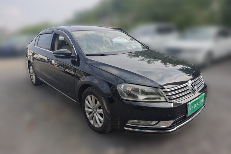 Used Volkswagen Magotan 2013 1.8TSI Premier Model Front Right 45 Deg