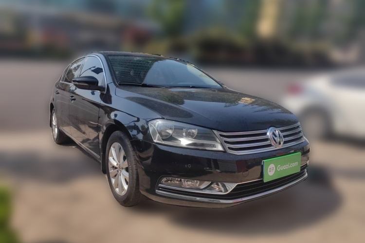 Used Volkswagen Magotan 2013 1.8TSI Premier Model Front Right 45 Deg