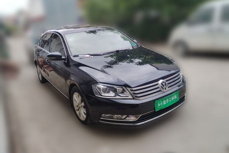 Used Volkswagen Magotan 2013 1.8TSI Premier Model Front Right 45 Deg