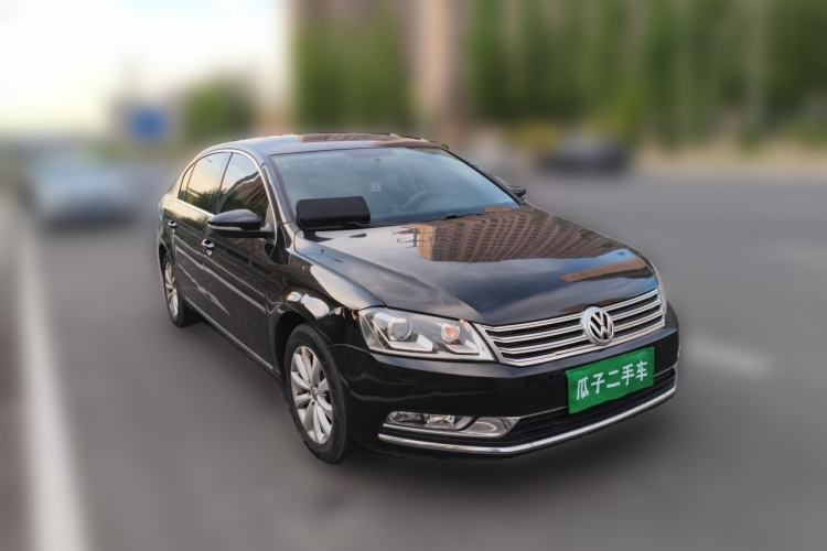 Used Volkswagen Magotan 2013 1.8TSI Luxury Model Front Right 45 Deg