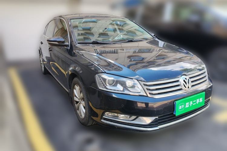 Used Volkswagen Magotan 2013 2.0 TSI Luxury Model Front Right 45 Deg