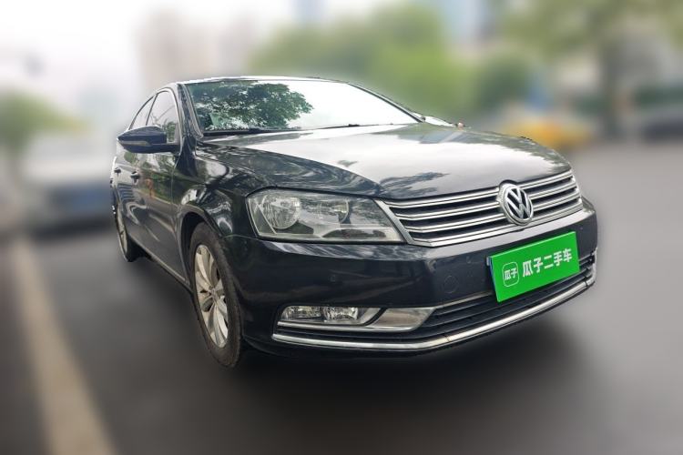 Used Volkswagen Magotan 2013 1.8TSI Premier Model Front Right 45 Deg