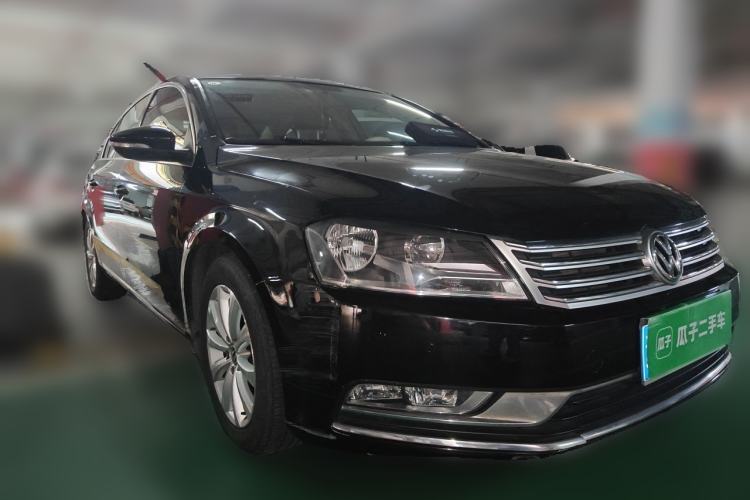 Used Volkswagen Magotan 2013 1.8TSI Premier Model Front Right 45 Deg