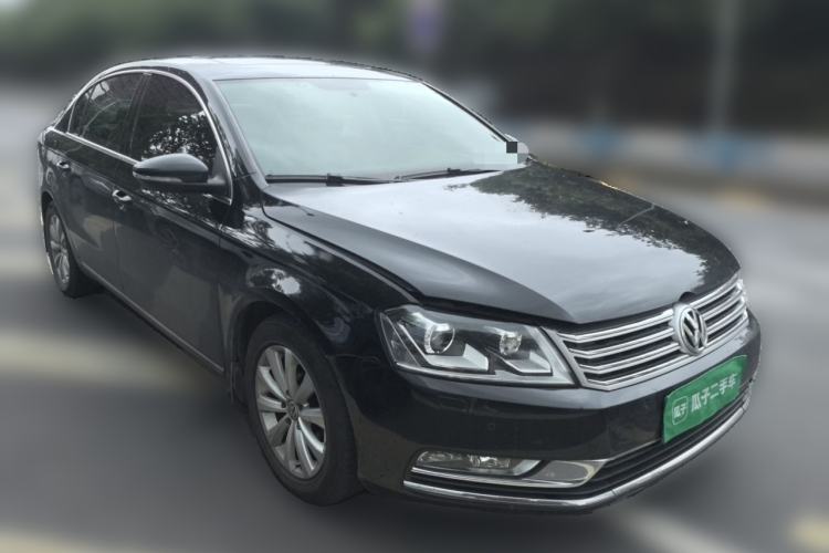 Used Volkswagen Magotan 2013 2.0 TSI Luxury Model Front Right 45 Deg