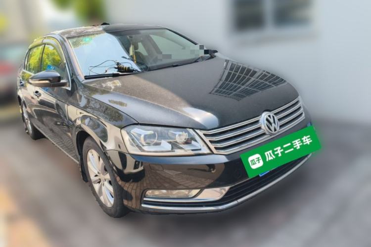 Used Volkswagen Magotan 2013 2.0 TSI Luxury Model Front Right 45 Deg
