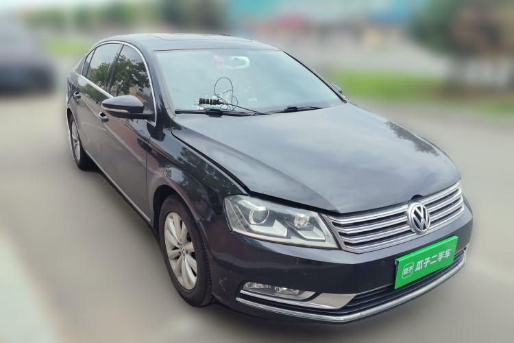 Used Volkswagen Magotan 2013 2.0 TSI Luxury Model Front Right 45 Deg