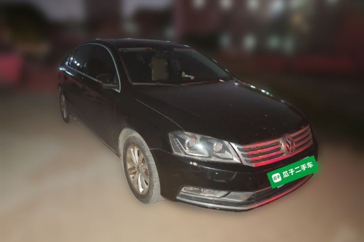 Used Volkswagen Magotan 2013 1.8TSI Luxury Model Front Right 45 Deg