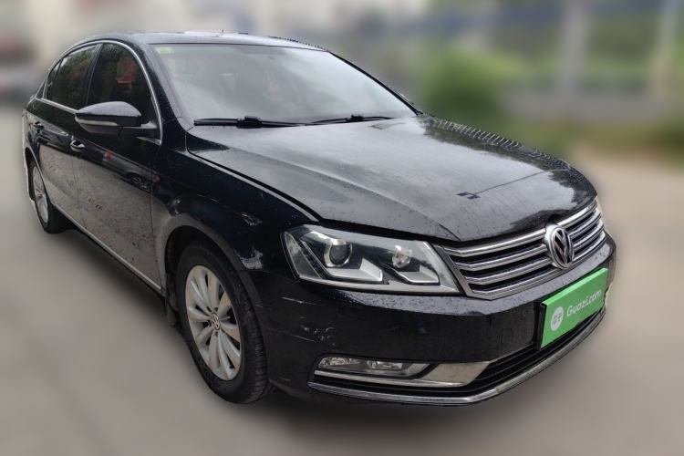 Used Volkswagen Magotan 2013 1.8TSI Luxury Model Front Right 45 Deg
