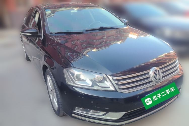 Used Volkswagen Magotan 2013 2.0 TSI Prestige Model Front Right 45 Deg