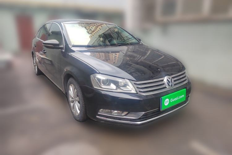 Used Volkswagen Magotan 2013 1.8TSI Luxury Model Front Right 45 Deg