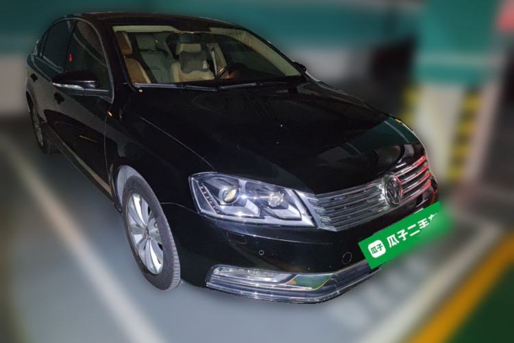 Used Volkswagen Magotan 2013 1.8TSI Luxury Model Front Right 45 Deg