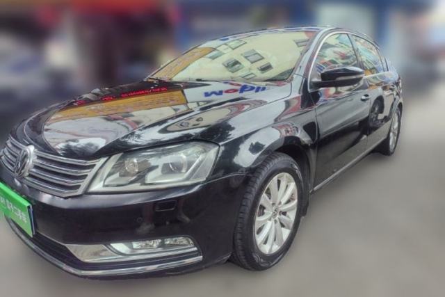 Ojetý Volkswagen Magotan 2013 2.0 TSI Luxury Model