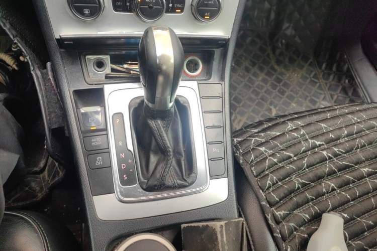 Used Volkswagen Magotan 2013 1.8TSI Luxury Model Gear Lever