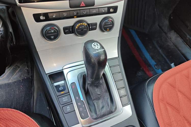 Used Volkswagen Magotan 2013 1.8TSI Luxury Model Gear Lever