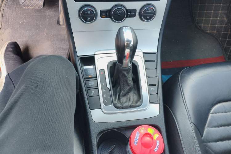 Used Volkswagen Magotan 2013 1.8TSI Luxury Model Gear Lever