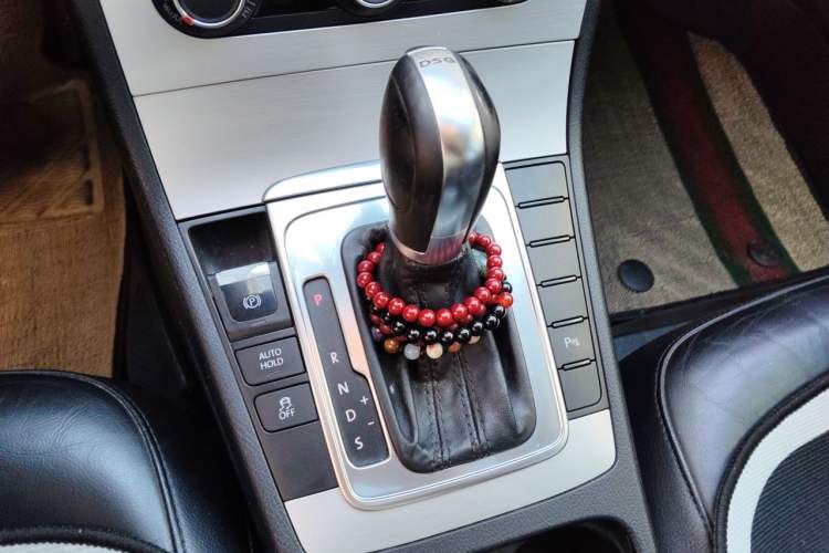 Used Volkswagen Magotan 2013 1.8TSI Premier Model Gear Lever