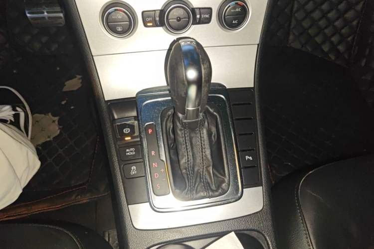 Used Volkswagen Magotan 2013 1.8TSI Luxury Model Gear Lever