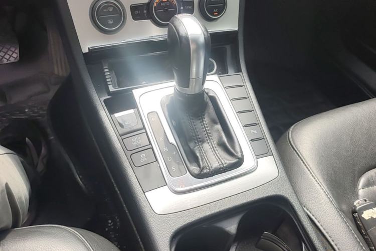 Used Volkswagen Magotan 2013 1.8TSI Luxury Model Gear Lever