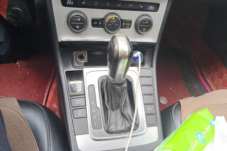 Used Volkswagen Magotan 2013 1.8TSI Luxury Model Gear Lever
